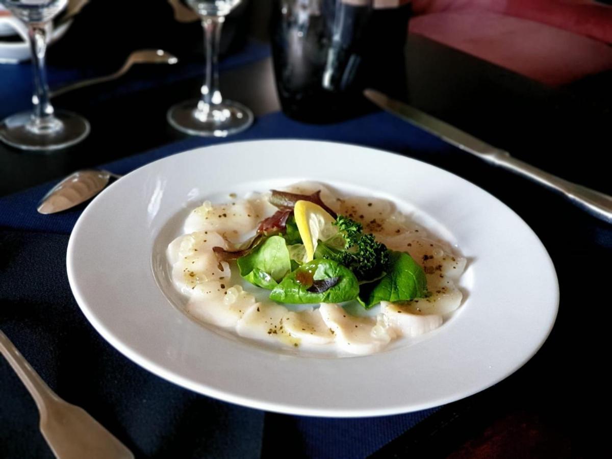 ולונס Hotel Restaurant L'Epicurien מראה חיצוני תמונה
